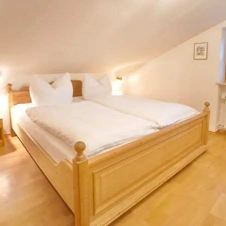 Apartment Haus Stein